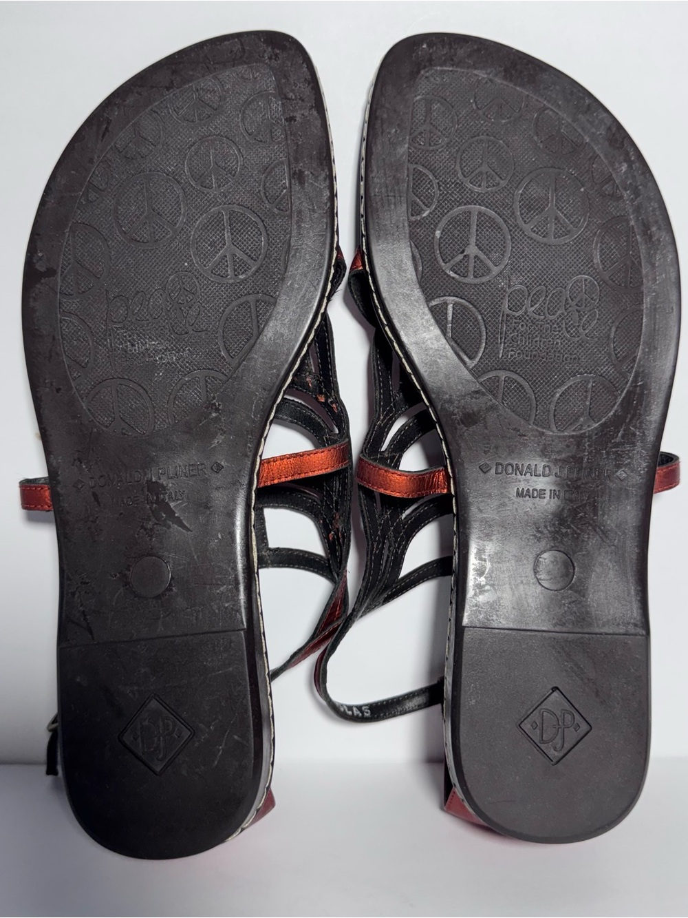 VTG Donald Pliner Peace for Children Metallic Leather Gladiator Sandal Flats 6.5 - Picture 3 of 10